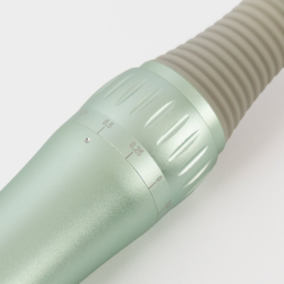 Carelika Microneedling Professional Device - Image 4
